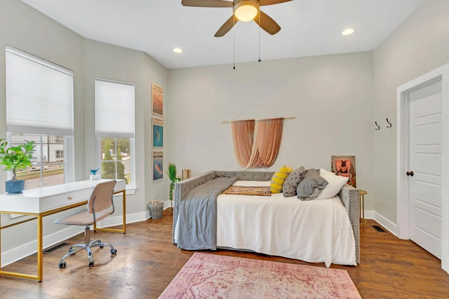 Cma Fest The Bluebelle E Nash Songwriter Stay 3 Bed 3 Bath Hot Tub Fenced Yard 30 Or More Days By Skyrun Nashville 0*,  United States